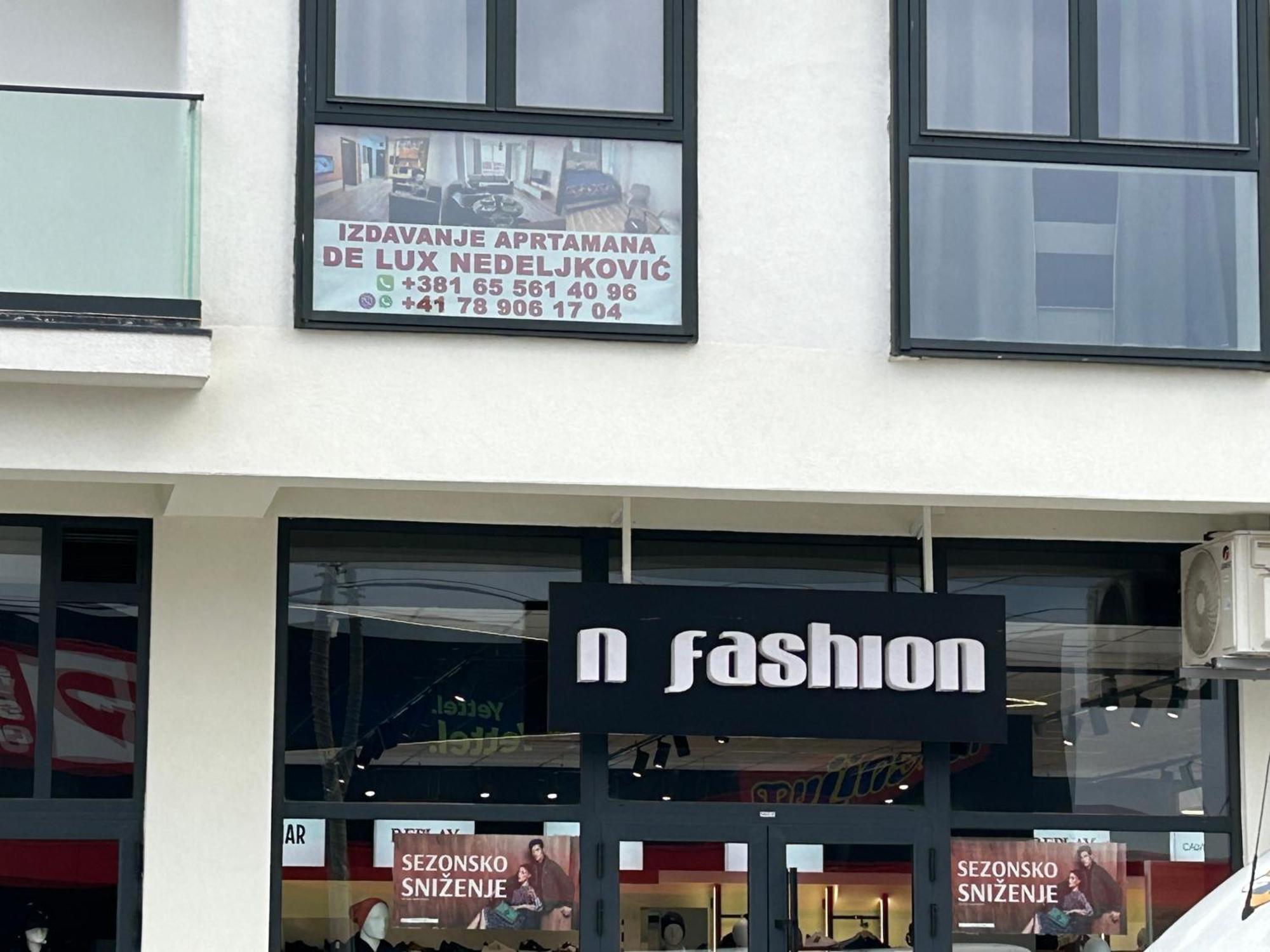 Aparthotel De Lux Nedeljkovic à Jagodina Extérieur photo