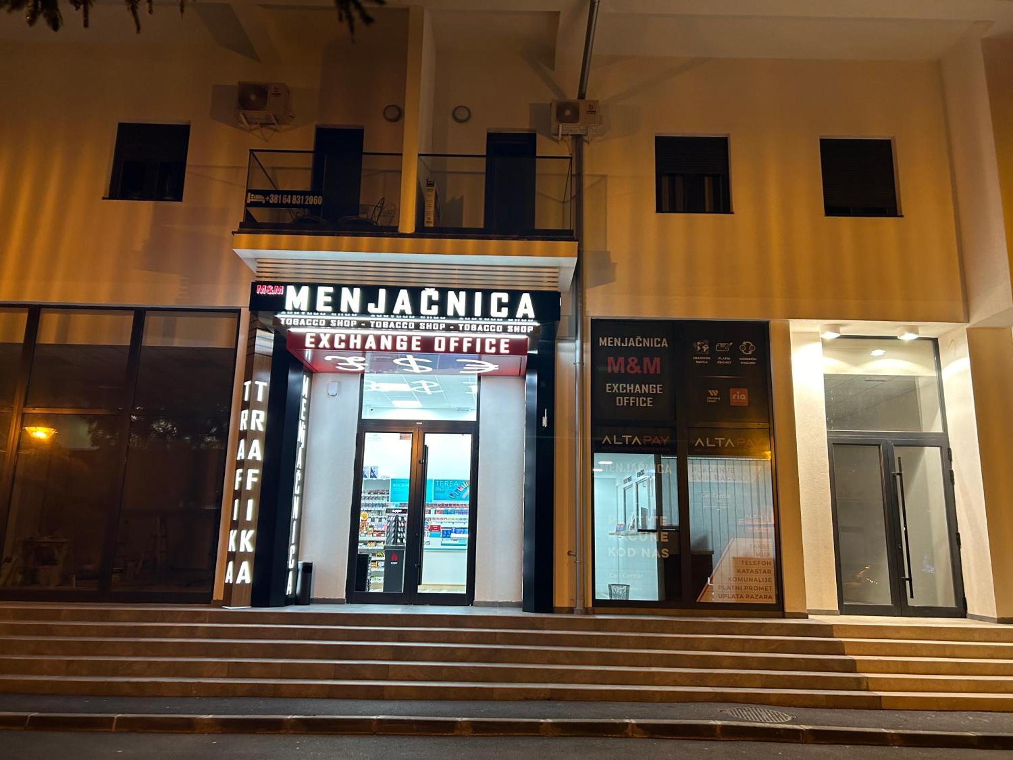 Aparthotel De Lux Nedeljkovic à Jagodina Extérieur photo