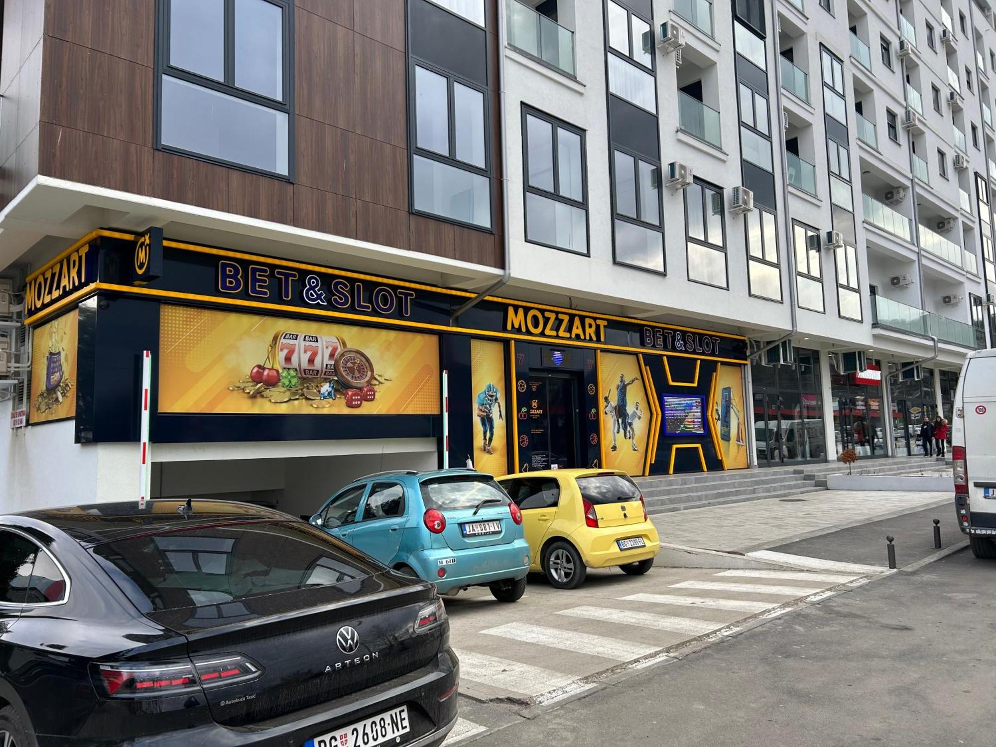 Aparthotel De Lux Nedeljkovic à Jagodina Extérieur photo