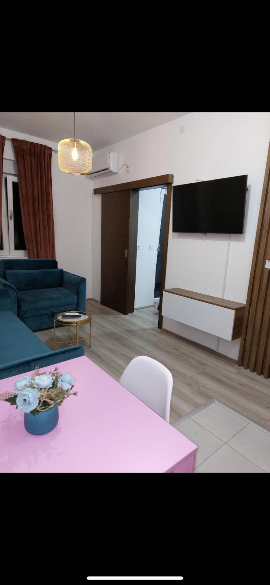 Aparthotel De Lux Nedeljkovic à Jagodina Extérieur photo