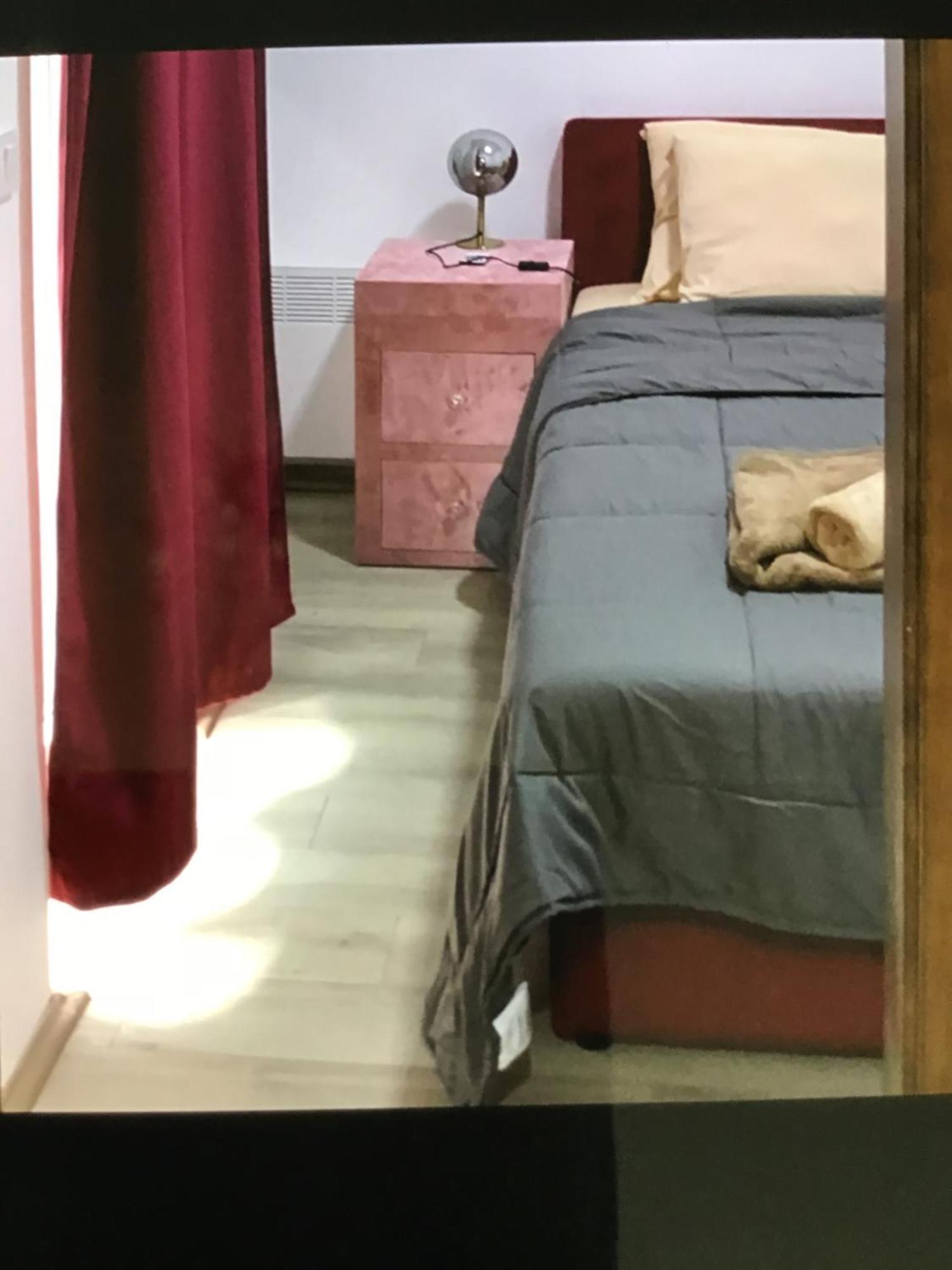 Aparthotel De Lux Nedeljkovic à Jagodina Extérieur photo