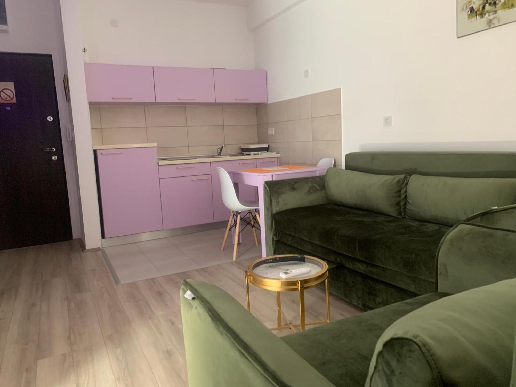 Aparthotel De Lux Nedeljkovic à Jagodina Extérieur photo