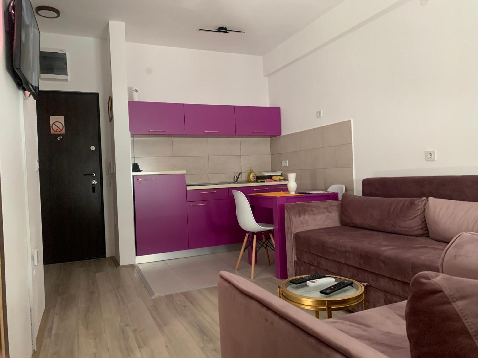 Aparthotel De Lux Nedeljkovic à Jagodina Extérieur photo