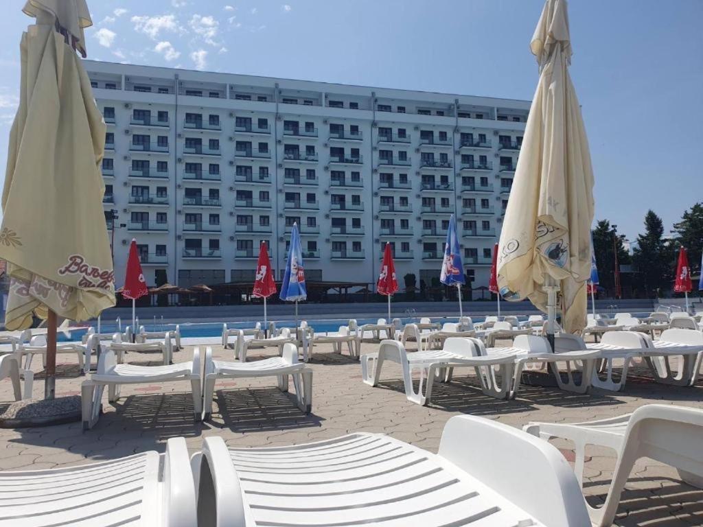 Aparthotel De Lux Nedeljkovic à Jagodina Extérieur photo